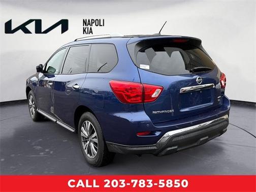 2017 Nissan Pathfinder SL