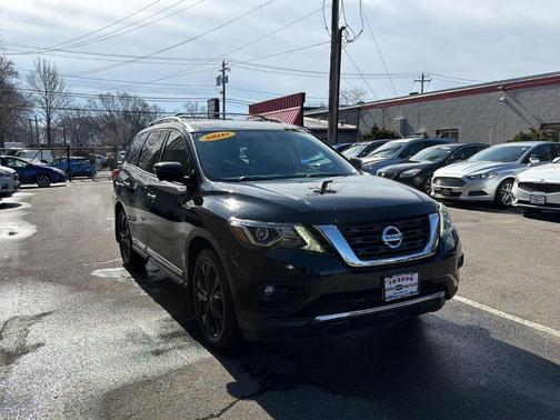 2017 Nissan Pathfinder Platinum