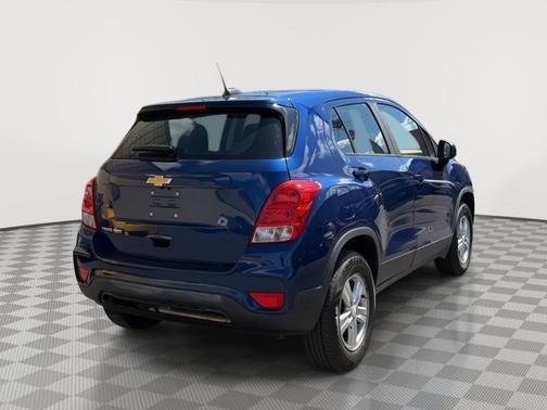 Blue Topaz Metallic 2017 Chevrolet Trax LS