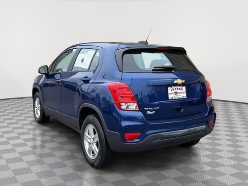 Blue Topaz Metallic 2017 Chevrolet Trax LS