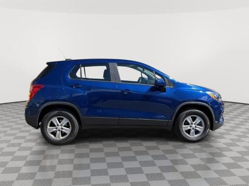 Blue Topaz Metallic 2017 Chevrolet Trax LS