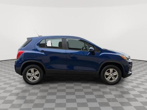 Blue Topaz Metallic 2017 Chevrolet Trax LS