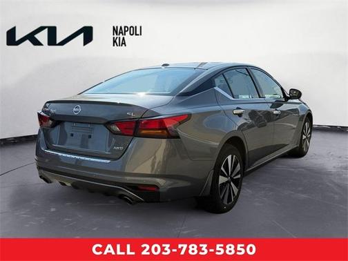 2022 Nissan Altima 2.5 SL