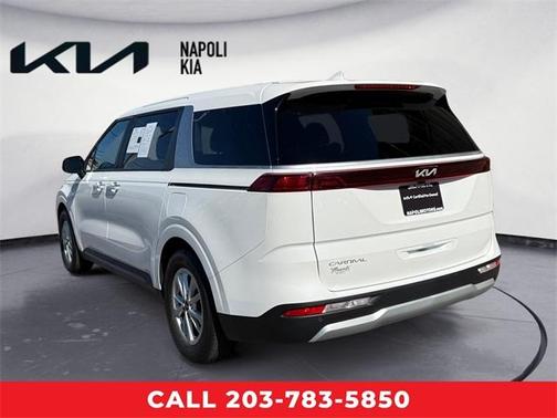 2024 Kia Carnival LX