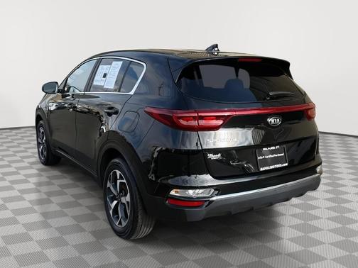 2022 Kia Sportage LX