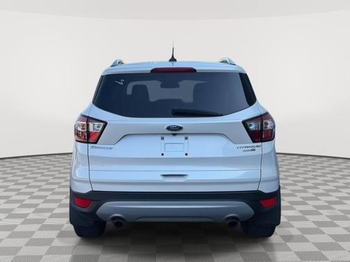 White Platinum Tri-Coat Metallic 2018 Ford Escape Titanium