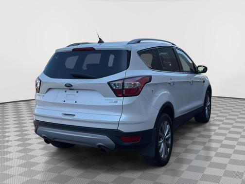White Platinum Tri-Coat Metallic 2018 Ford Escape Titanium