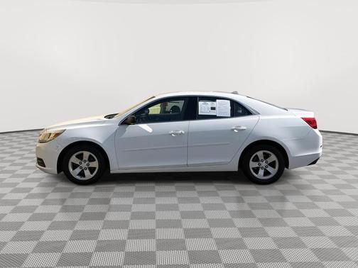 Summit White 2014 Chevrolet Malibu 1LS