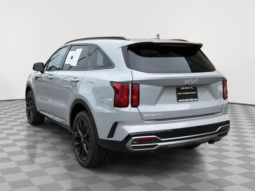Wolf Gray 2023 Kia Sorento SX