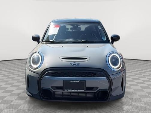 Moonwalk Gray Metallic 2022 MINI Hardtop Cooper S