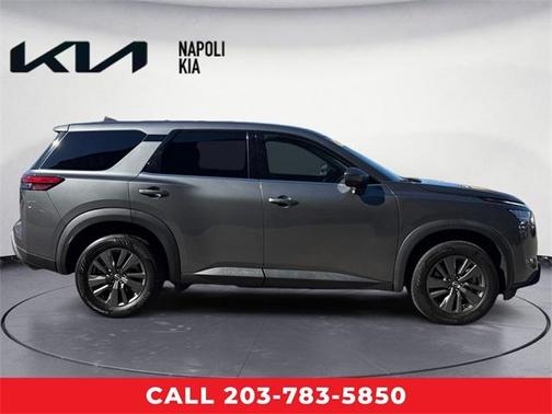 2022 Nissan Pathfinder S