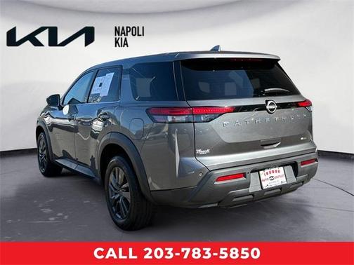 2022 Nissan Pathfinder S