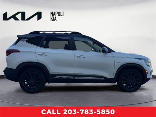2022 Kia Seltos Nightfall