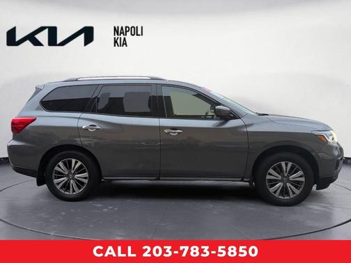 2019 Nissan Pathfinder S