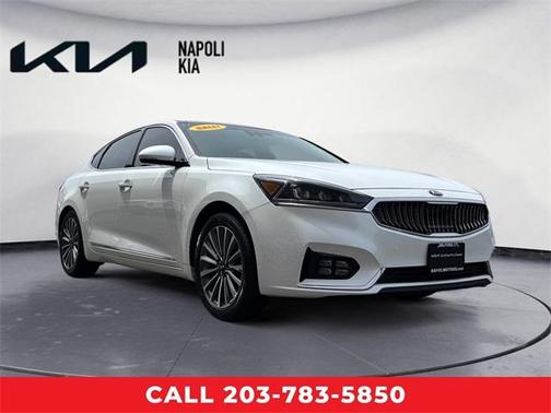 2017 Kia Cadenza Technology