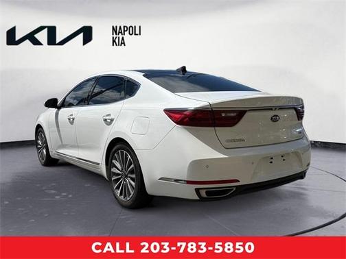 2017 Kia Cadenza Technology