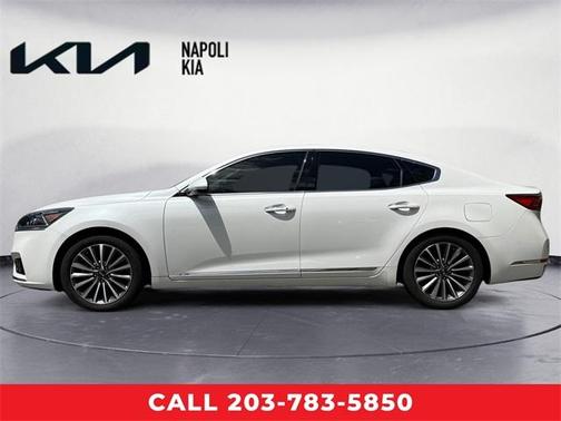 2017 Kia Cadenza Technology