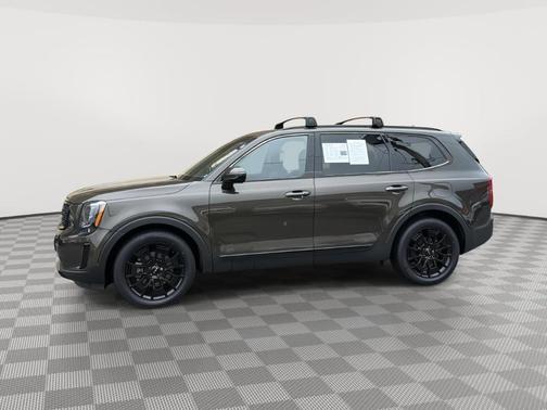 Dark Moss 2022 Kia Telluride SX