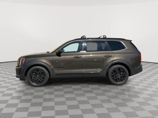 Dark Moss 2022 Kia Telluride SX