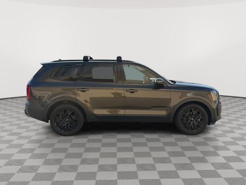 Dark Moss 2022 Kia Telluride SX