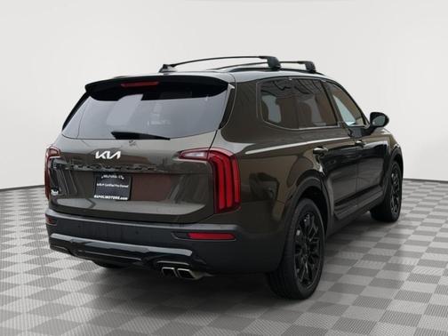 Dark Moss 2022 Kia Telluride SX