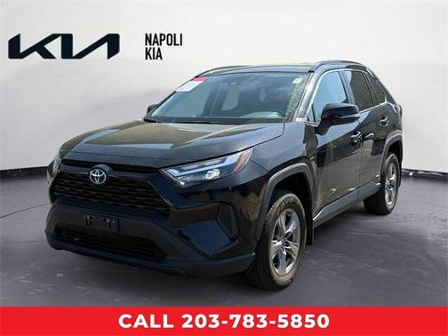 2022 Toyota RAV4 Hybrid XLE