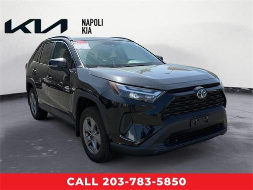 2022 Toyota RAV4 Hybrid XLE