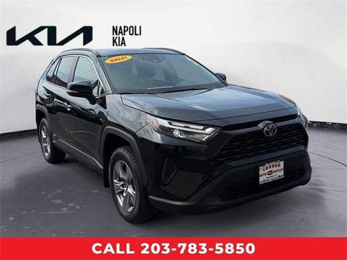 2022 Toyota RAV4 Hybrid XLE