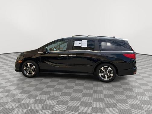 Crystal Black Pearl 2020 Honda Odyssey Touring