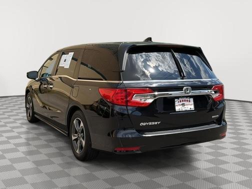 Crystal Black Pearl 2020 Honda Odyssey Touring