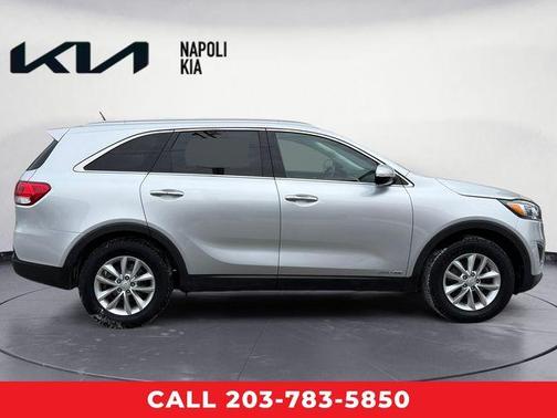 2018 Kia Sorento LX