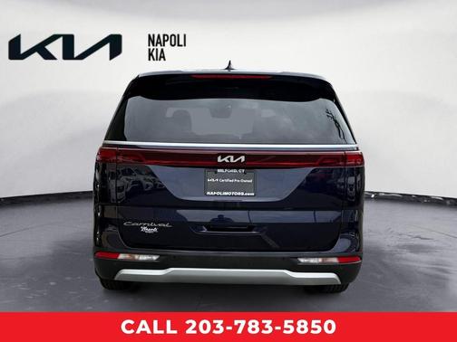 2022 Kia Carnival LX