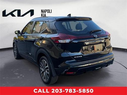 2023 Nissan Kicks SV