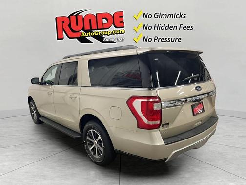 Gold 2018 Ford Expedition Max XLT