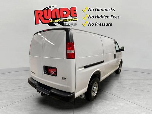 Summit White 2025 Chevrolet Express 2500 Work Van