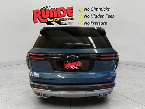 Lakeshore Blue 2026 Chevrolet Traverse Z71