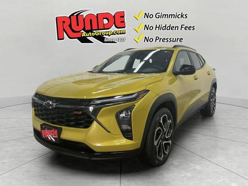 Yellow 2024 Chevrolet Trax 2RS