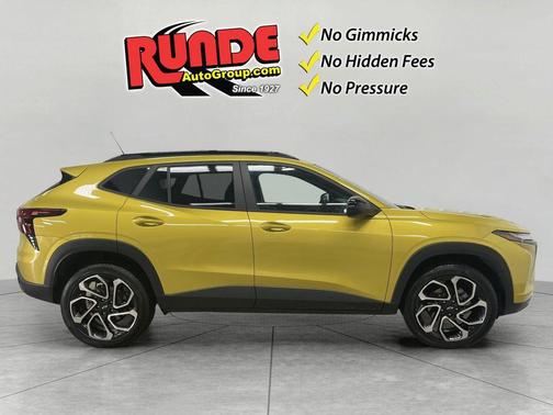 Yellow 2024 Chevrolet Trax 2RS