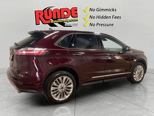 Burgundy 2022 Ford Edge Titanium