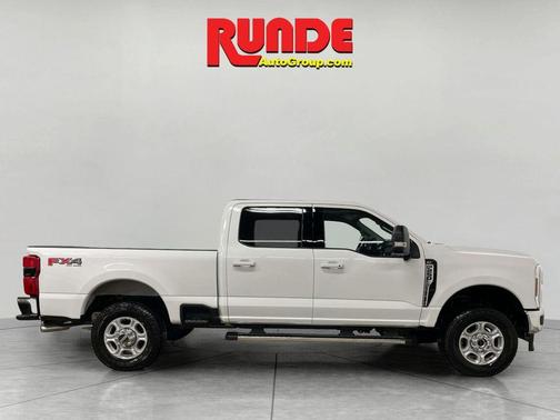 Oxford White 2026 Ford F-250 XLT