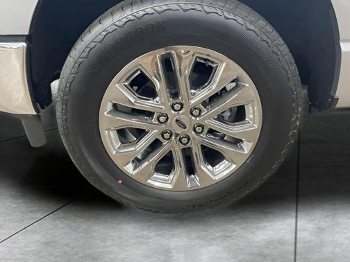 Iconic Silver 2026 Ford F-150 Lariat