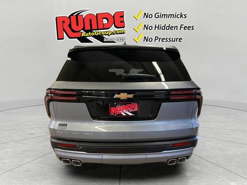 Sterling Gray 2026 Chevrolet Traverse LT