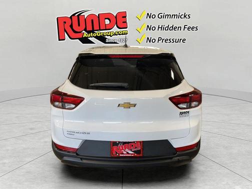 Summit White 2026 Chevrolet Trailblazer LS