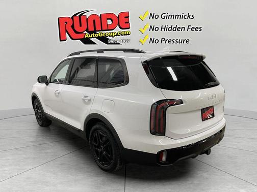 White 2024 Kia Telluride SX