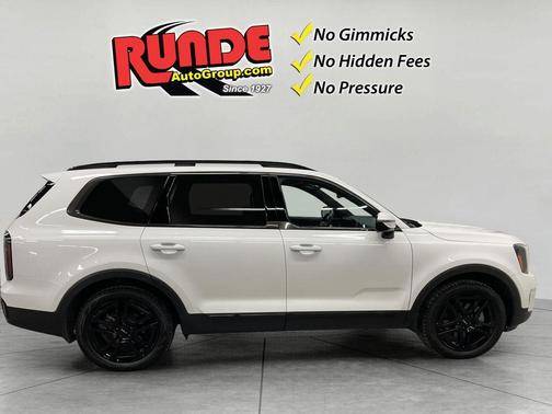 White 2024 Kia Telluride SX