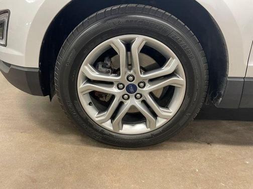 Silver 2018 Ford Edge Titanium