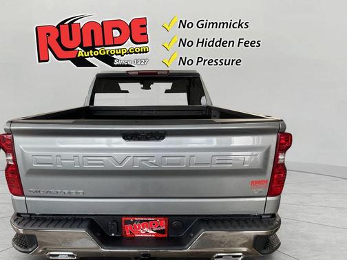 Sterling Gray 2026 Chevrolet Silverado 1500 LT