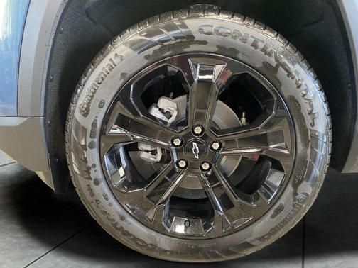 Lakeshore Blue Metallic 2026 Chevrolet Equinox LT