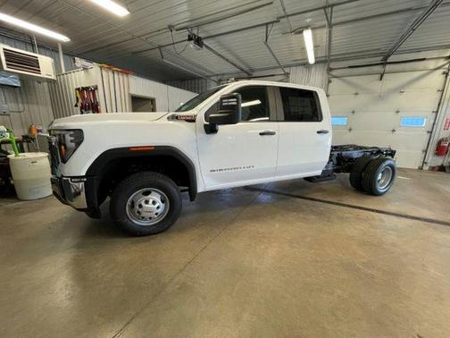 Summit White 2026 GMC Sierra 1500 Pro