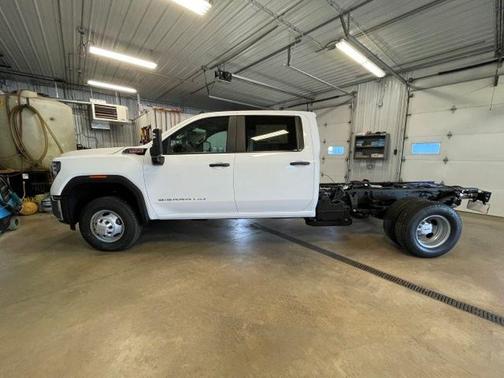 Summit White 2026 GMC Sierra 1500 Pro